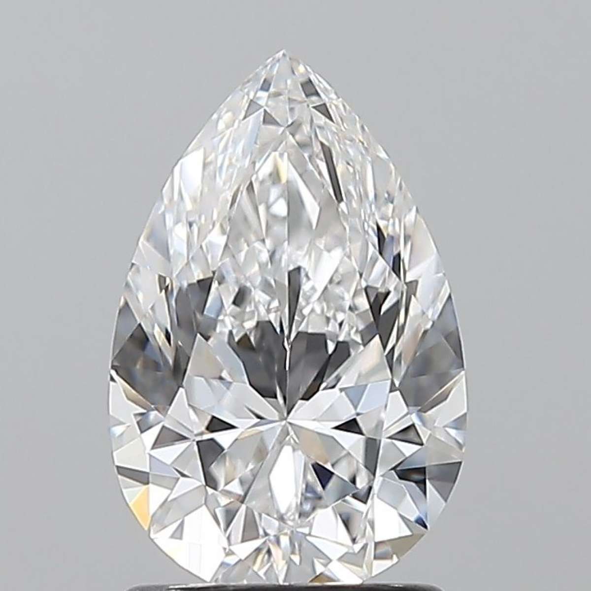 Certified Diamond GIA Carats 1.5 Color D Clarity VVS1  -  EX  VG Fluorescence FNT Brown No Green No Milky No EyeClean 100%