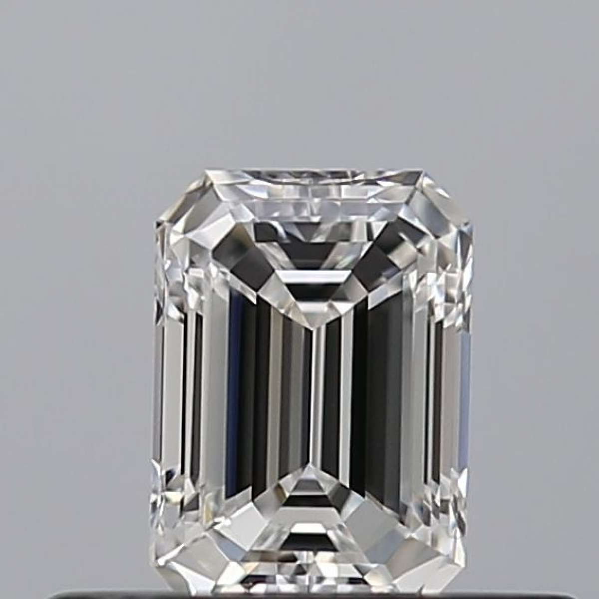 Certified Diamond GIA Carats 0.36 Color E Clarity VVS2 - EX VG Fluorescence NON Brown No Green No Milky No EyeClean 100% Certified Diamond GIA Carats 0.36 Color E Clarity VVS2 - EX VG Fluorescence NON Brown No Green No Milky No EyeClean 100%