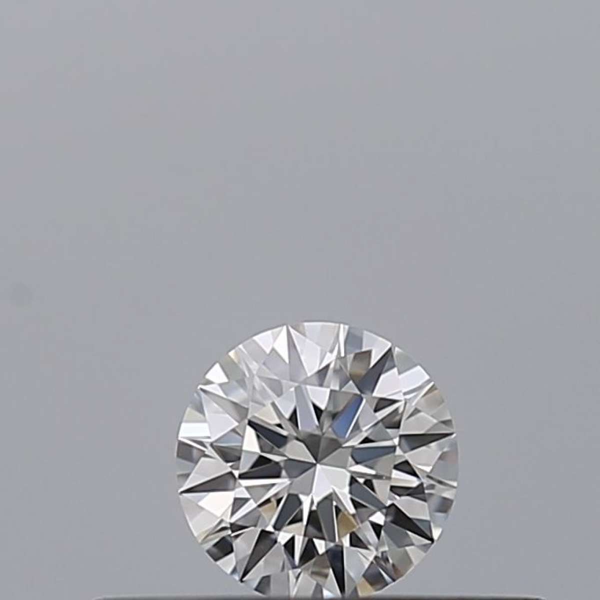 Diamante Certificato GIA Carati 0.18 Colore D Purezza VVS1 EX EX EX Fluorescenza NON Brown No Green No Milky No EyeClean 100% Diamante Certificato GIA Carati 0.18 Colore D Purezza VVS1 EX EX EX Fluorescenza NON Brown No Green No Milky No EyeClean 100%