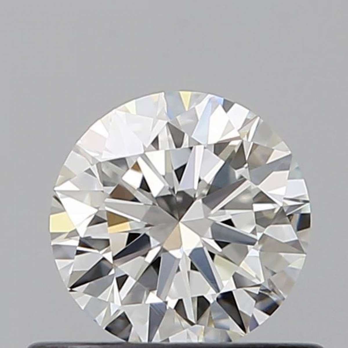 Certified Diamond GIA Carats 0.52 Color G Clarity VS2 EX EX EX Fluorescence NON Brown No Green No Milky No EyeClean 100% Certified Diamond GIA Carats 0.52 Color G Clarity VS2 EX EX EX Fluorescence NON Brown No Green No Milky No EyeClean 100%