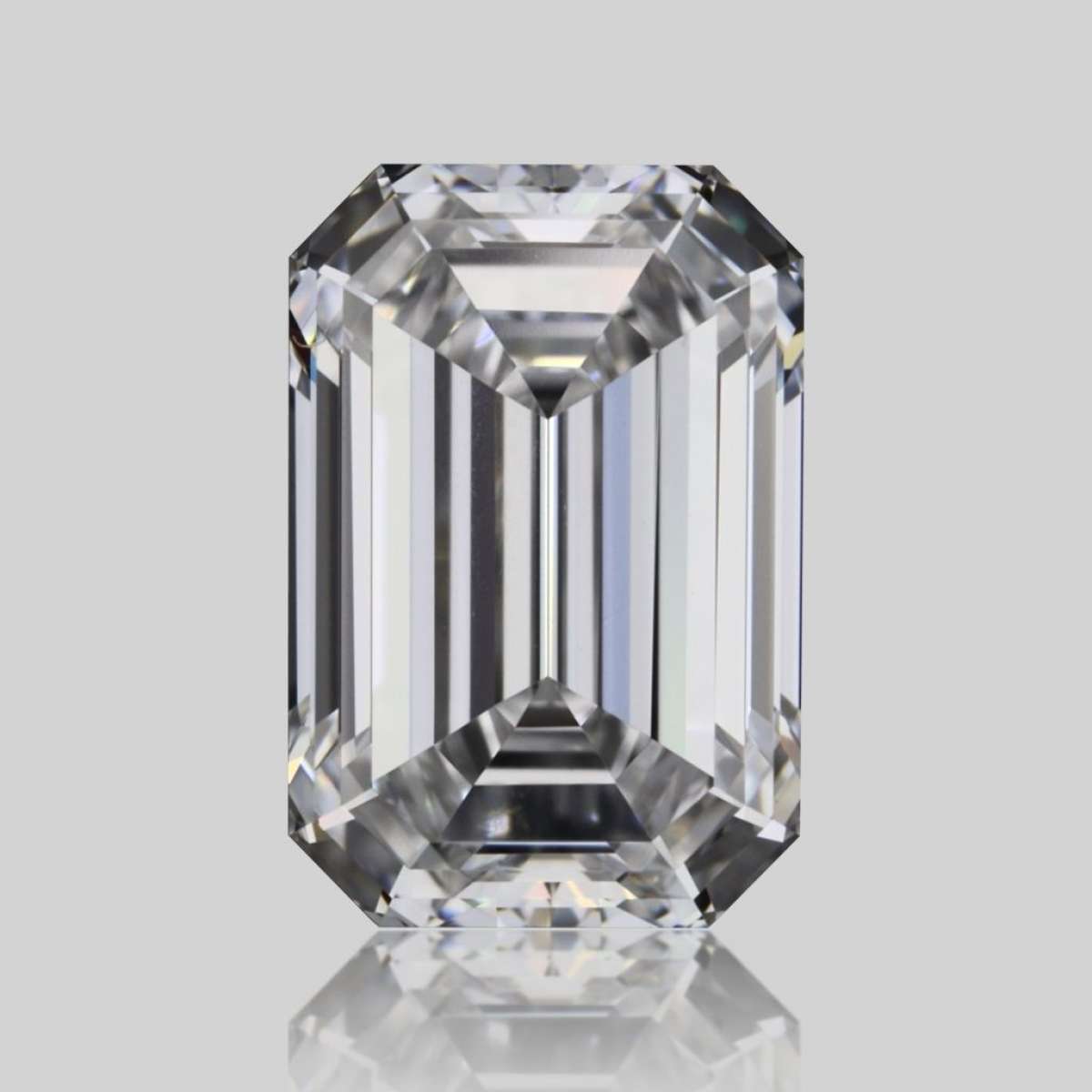 Certified Diamond GIA Carats 0.73 Color D Clarity VVS2  -  EX  VG Fluorescence NON Brown No Green No Milky No EyeClean 100%