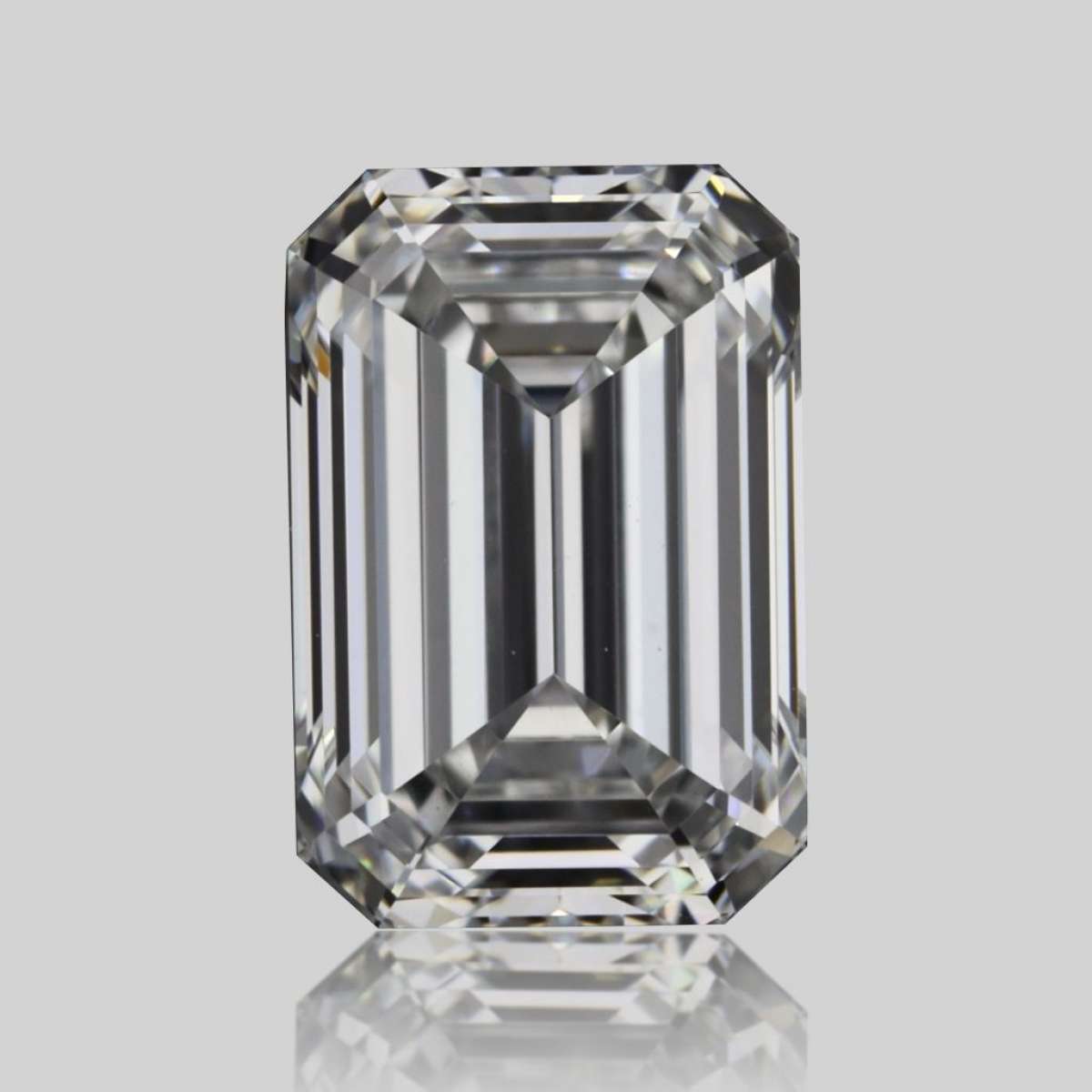 Certified Diamond GIA Carats 0.73 Color E Clarity VS2  -  EX  EX Fluorescence NON Brown No Green No Milky No EyeClean 100%