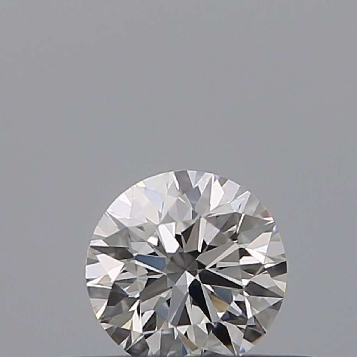 Diamante Certificato GIA Carati 0.29 Colore F Purezza VVS1  EX  VG  EX Fluorescenza NON Brown No Milky No EyeClean 100% Diamante Certificato GIA Carati 0.29 Colore F Purezza VVS1  EX  VG  EX Fluorescenza NON Brown No Milky No EyeClean 100%