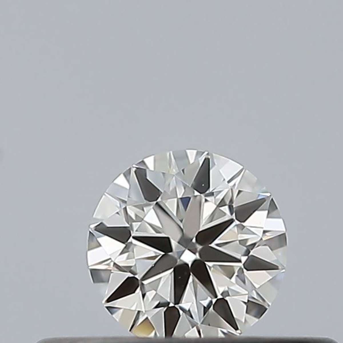 Diamante Certificato GIA Carati 0.18 Colore G Purezza VVS1 VG EX EX Fluorescenza NON Brown No Milky No EyeClean 100% Diamante Certificato GIA Carati 0.18 Colore G Purezza VVS1 VG EX EX Fluorescenza NON Brown No Milky No EyeClean 100%