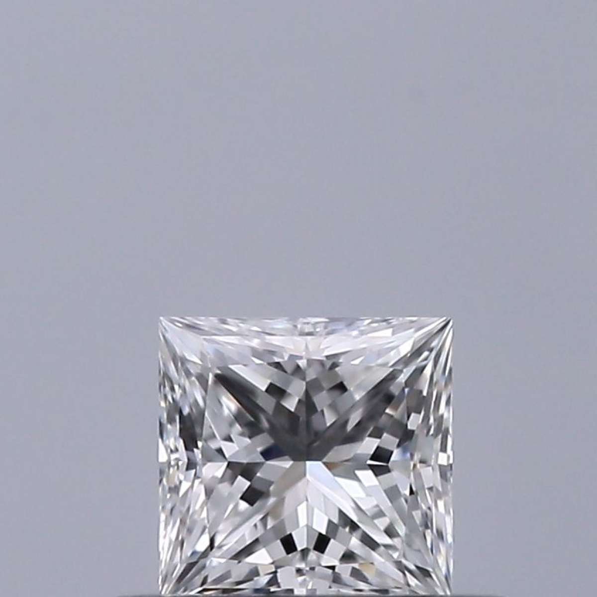 Certified Diamond GIA Carats 0.31 Color D Clarity VVS1  -  EX  VG Fluorescence NON Brown No Green No Milky No EyeClean 100%