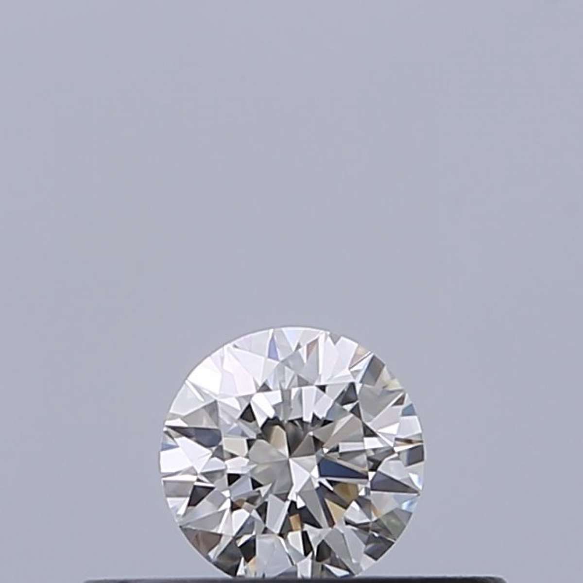 Certified Diamond IGI Carats 0.18 Color F Clarity VVS1  EX  EX  EX Fluorescence NON Brown No Milky No EyeClean 100%