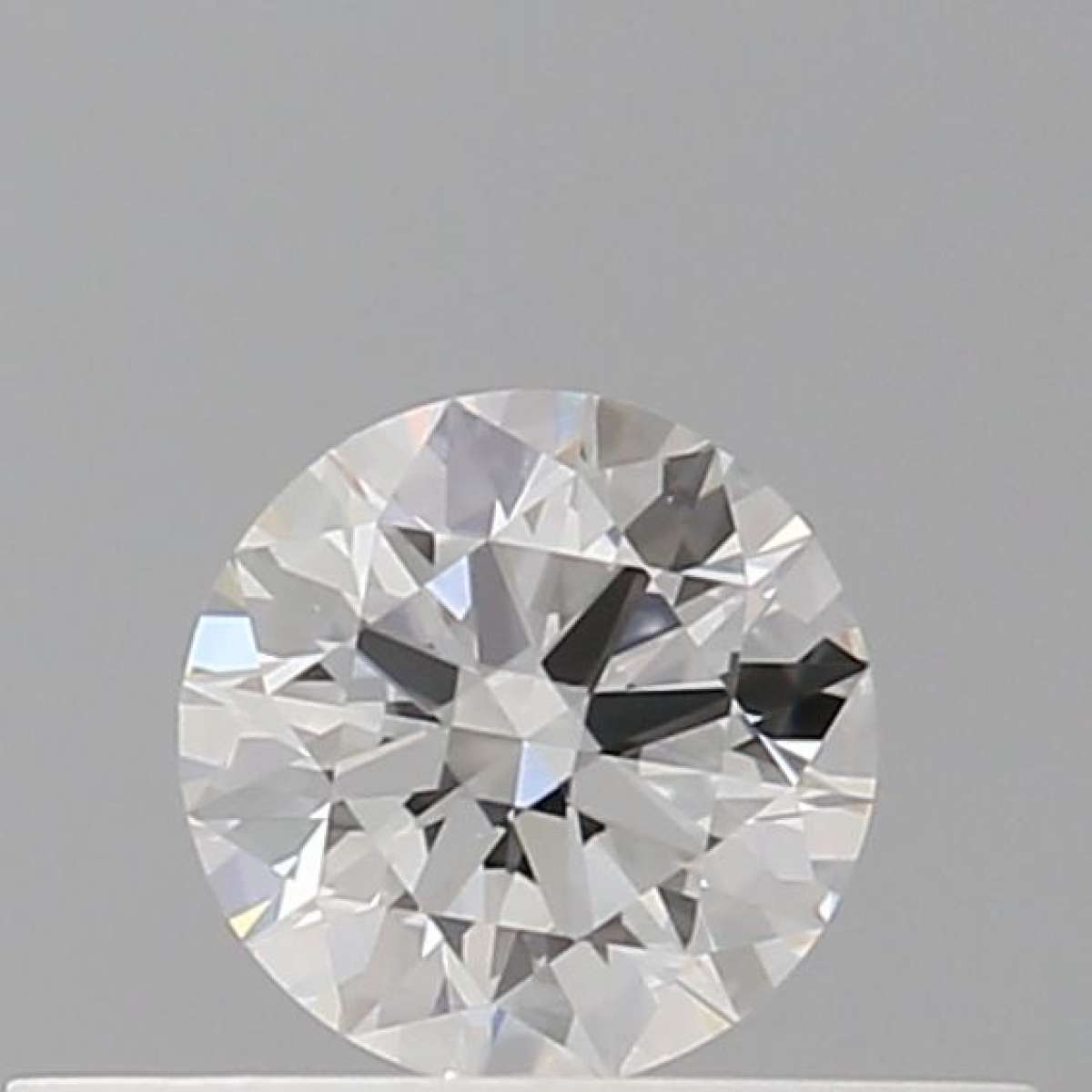 Diamante Certificato GIA Carati 0.24 Colore E Purezza VVS2  EX  EX  EX Fluorescenza NON Brown No Green No Milky No EyeClean 100%