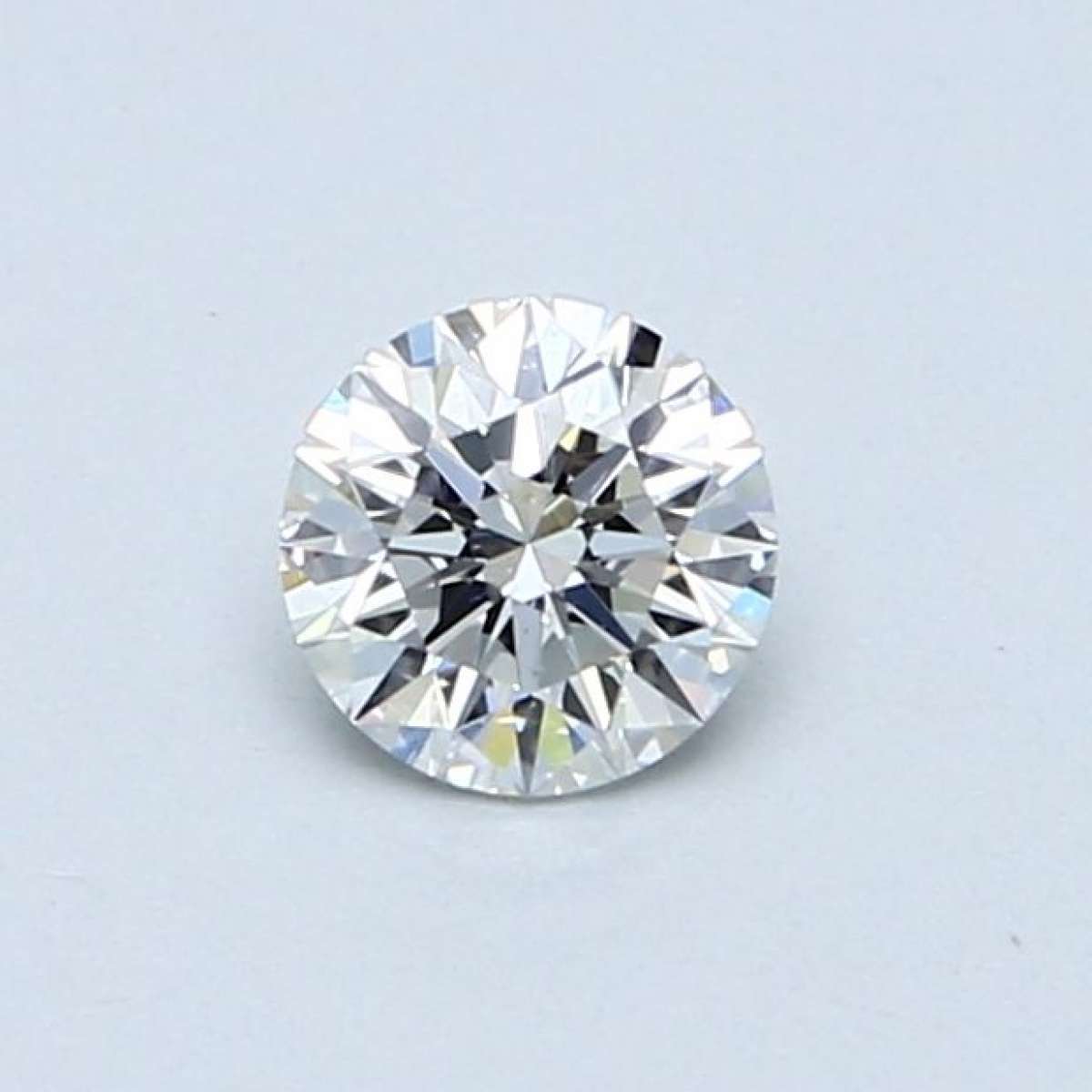 Diamante Certificato GIA Carati 0.42 Colore F Purezza VS2 VG VG EX Fluorescenza MED Brown No Green No Milky No EyeClean 100% Diamante Certificato GIA Carati 0.42 Colore F Purezza VS2 VG VG EX Fluorescenza MED Brown No Green No Milky No EyeClean 100%