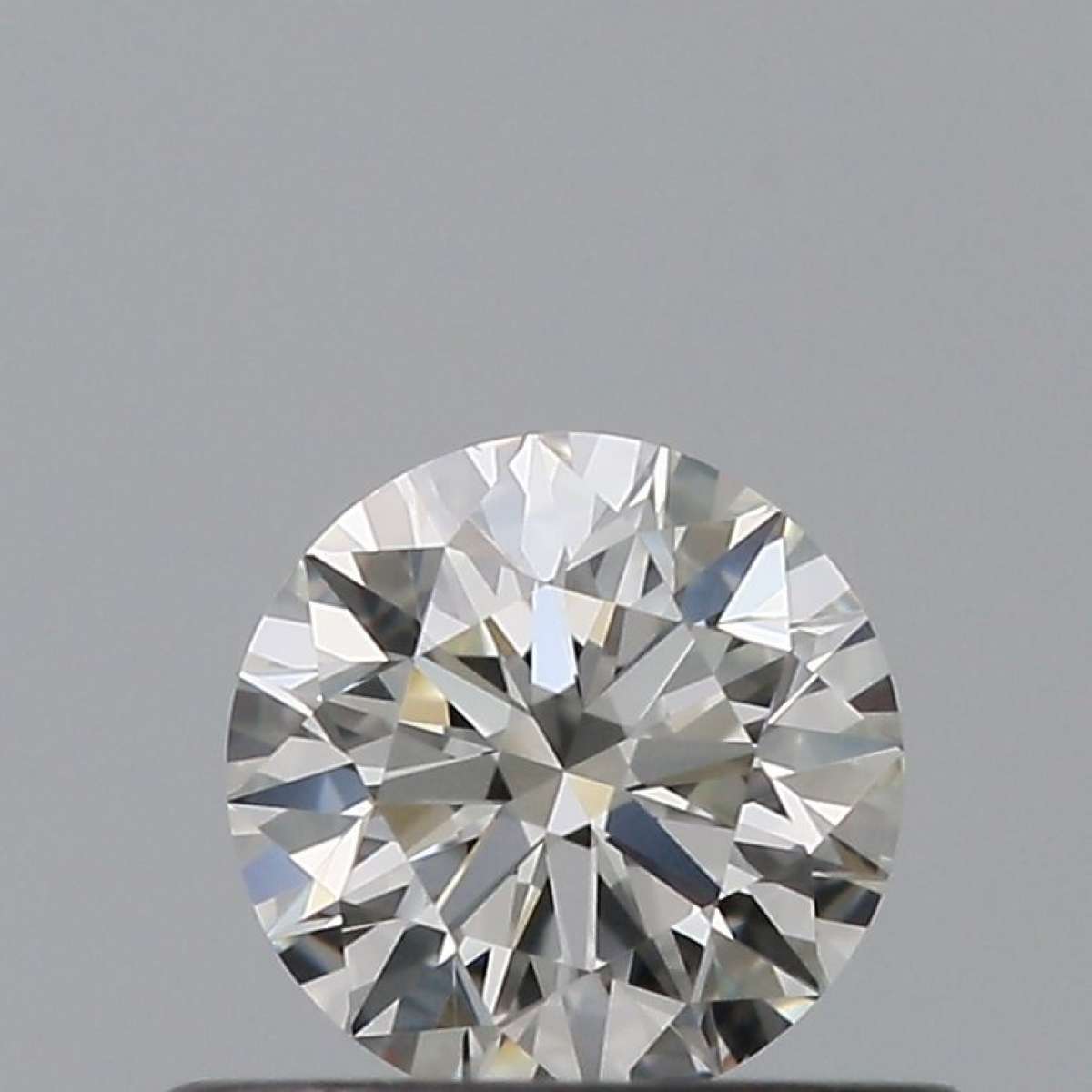 Certified Diamond IGI Carats 0.4 Color G Clarity VS1 EX EX EX Fluorescence NON Brown No Milky No EyeClean 100% Certified Diamond IGI Carats 0.4 Color G Clarity VS1 EX EX EX Fluorescence NON Brown No Milky No EyeClean 100%