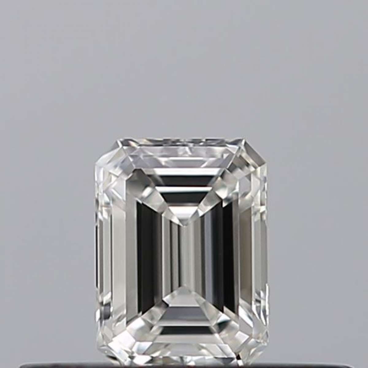 Certified Diamond GIA Carats 0.23 Color F Clarity VVS1 - EX VG Fluorescence FNT Brown No Milky No EyeClean 100% Certified Diamond GIA Carats 0.23 Color F Clarity VVS1 - EX VG Fluorescence FNT Brown No Milky No EyeClean 100%
