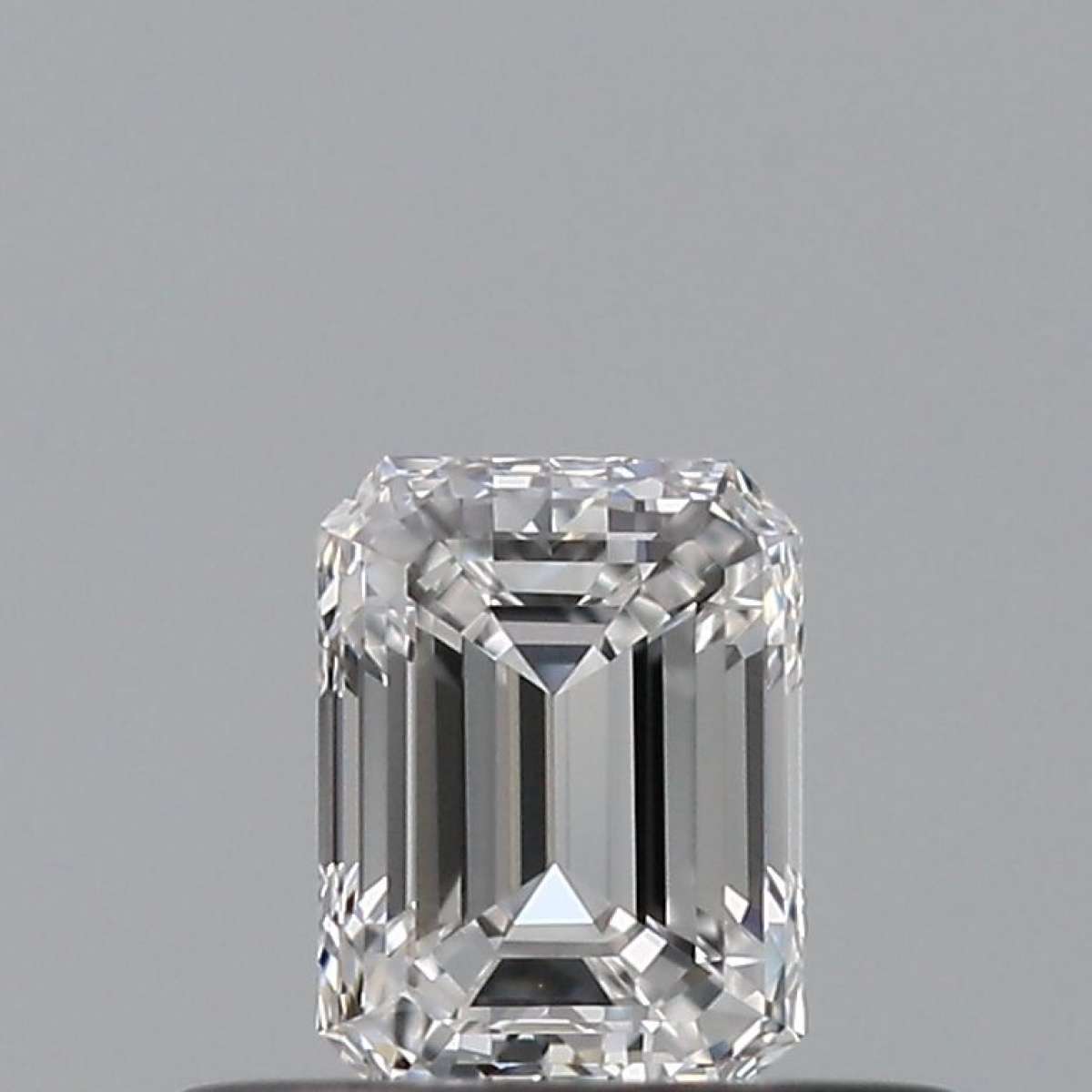 Certified Diamond GIA Carats 0.31 Color D Clarity VVS1 - EX VG Fluorescence NON Brown No Green No Milky No EyeClean 100% Certified Diamond GIA Carats 0.31 Color D Clarity VVS1 - EX VG Fluorescence NON Brown No Green No Milky No EyeClean 100%