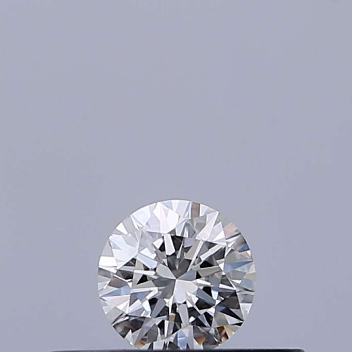 Certified Diamond IGI Carats 0.18 Color F Clarity VVS1  EX  EX  EX Fluorescence NON Brown No Milky No EyeClean 100%