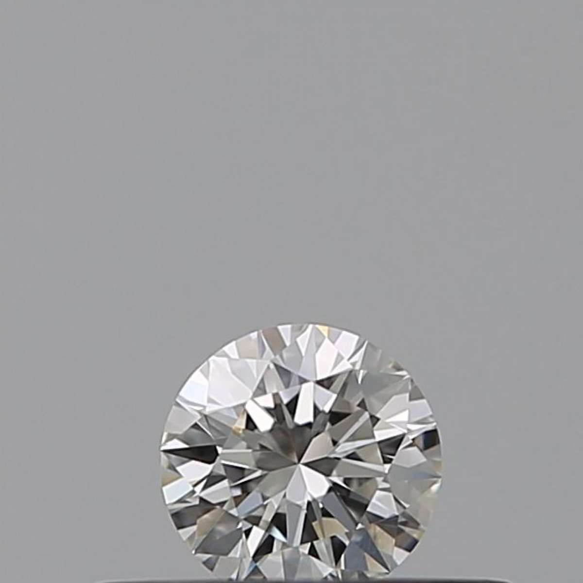 Certified Diamond IGI Carats 0.18 Color G Clarity VVS2 EX EX EX Fluorescence NON Brown No Milky No EyeClean 100% Certified Diamond IGI Carats 0.18 Color G Clarity VVS2 EX EX EX Fluorescence NON Brown No Milky No EyeClean 100%