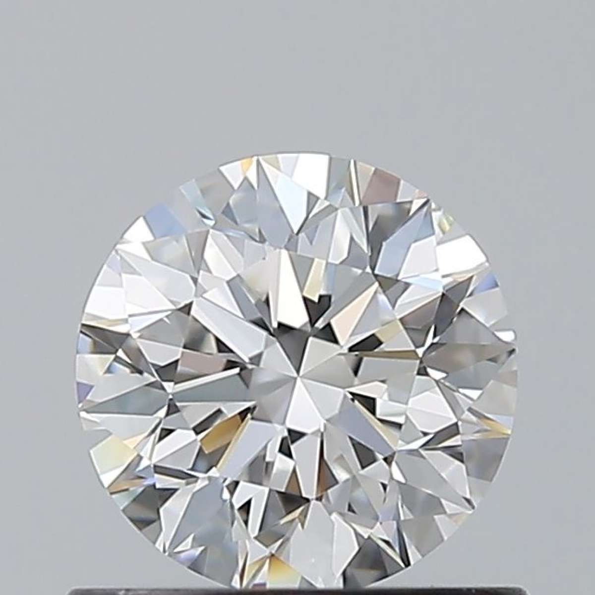 Certified Diamond GIA Carats 0.7 Color E Clarity VVS1 EX EX EX Fluorescence NON Brown No Green No Milky No EyeClean 100% Certified Diamond GIA Carats 0.7 Color E Clarity VVS1 EX EX EX Fluorescence NON Brown No Green No Milky No EyeClean 100%