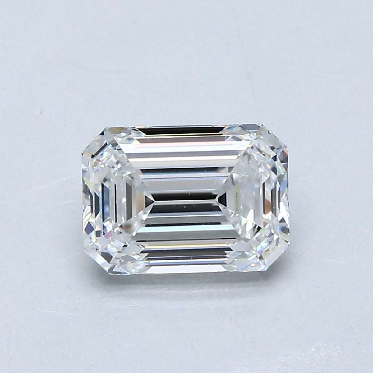 Diamante Certificato GIA Carati 1.5 Colore F Purezza VVS2  -  EX  EX Fluorescenza NON Brown No Green No Milky No EyeClean 100%