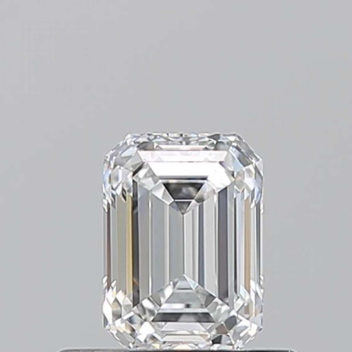 Certified Diamond GIA Carats 0.53 Color E Clarity VVS1 - VG VG Fluorescence NON Brown No Green No Milky No EyeClean 100% Certified Diamond GIA Carats 0.53 Color E Clarity VVS1 - VG VG Fluorescence NON Brown No Green No Milky No EyeClean 100%