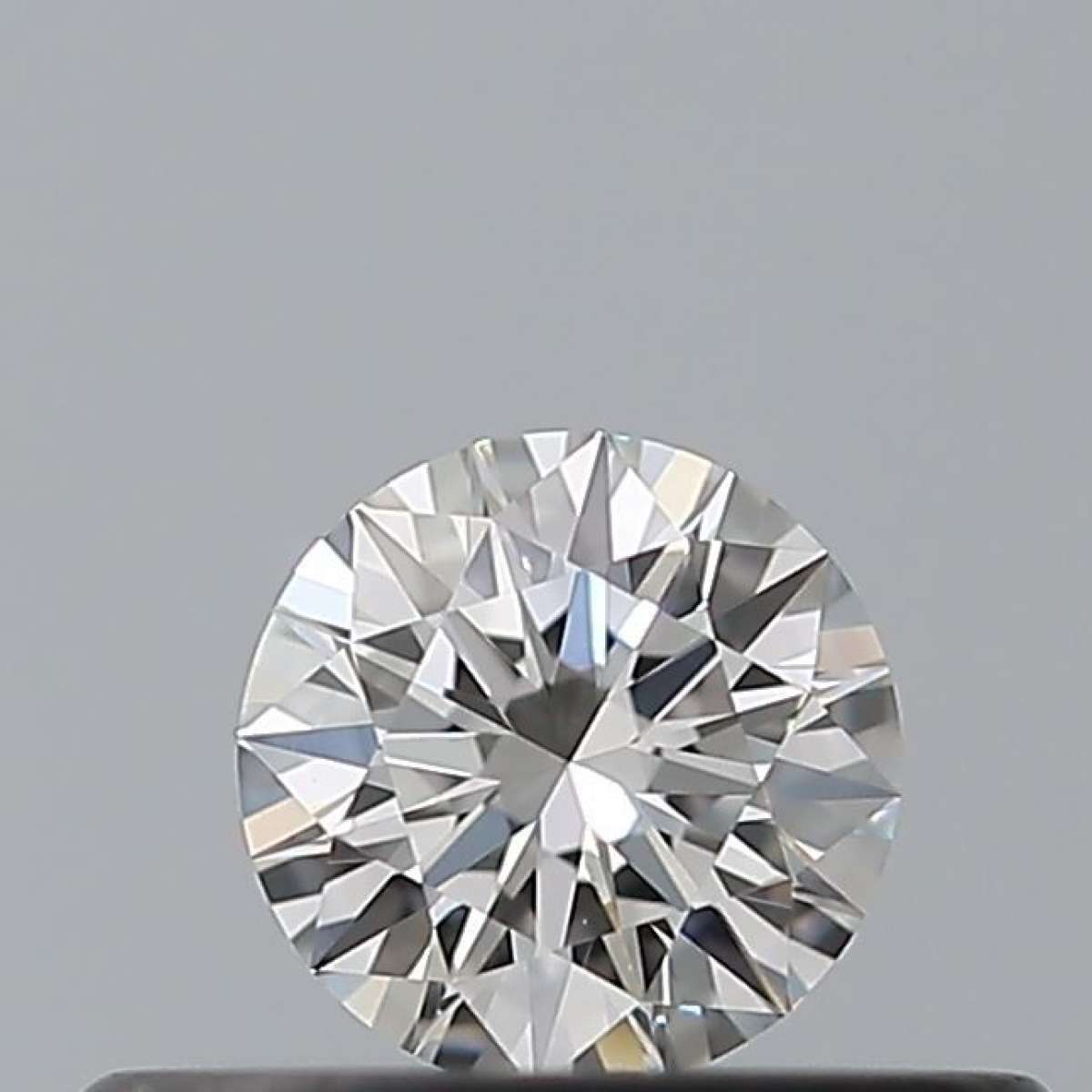 Certified Diamond IGI Carats 0.2 Color F Clarity VVS1  EX  EX  EX Fluorescence NON Brown No Milky No EyeClean 100%