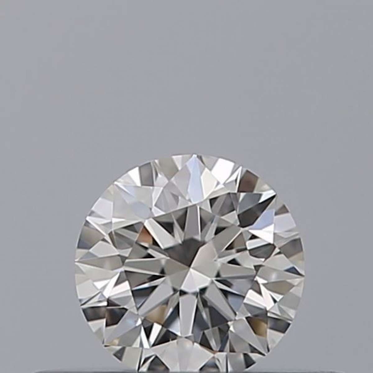 Diamante Certificato GIA Carati 0.23 Colore E Purezza VVS1 EX EX EX Fluorescenza NON Brown No Green No Milky No EyeClean 100% Diamante Certificato GIA Carati 0.23 Colore E Purezza VVS1 EX EX EX Fluorescenza NON Brown No Green No Milky No EyeClean 100%