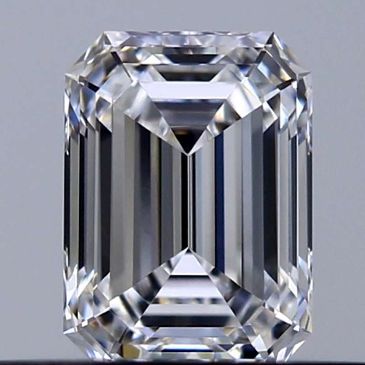 Certified Diamond GIA Carats 0.33 Color D Clarity VVS2 - VG VG Fluorescence NON Brown No Green No Milky No EyeClean 100% Certified Diamond GIA Carats 0.33 Color D Clarity VVS2 - VG VG Fluorescence NON Brown No Green No Milky No EyeClean 100%