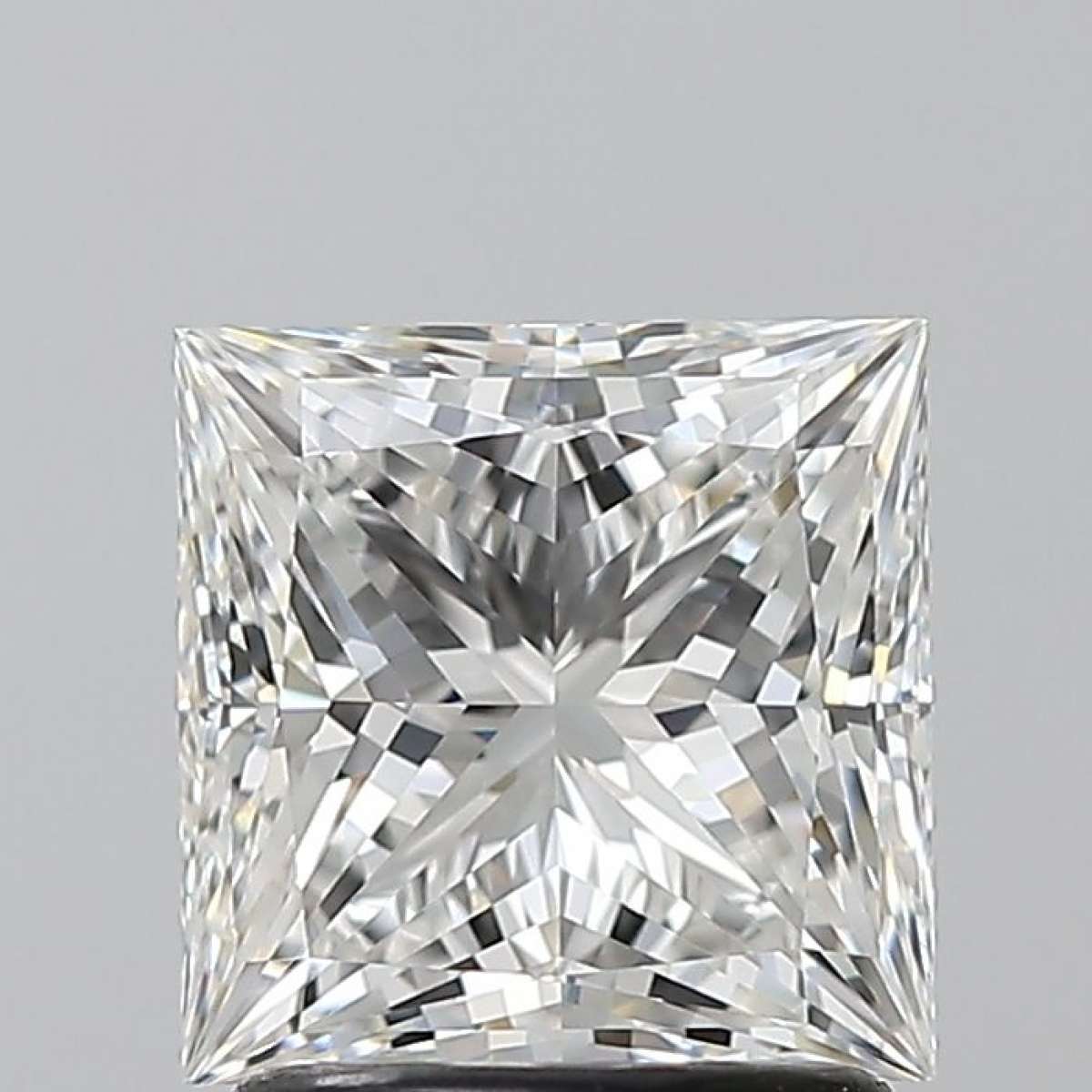 Certified Diamond GIA Carats 1.7 Color G Clarity VVS2 - EX VG Fluorescence NON Brown No Green No Milky No EyeClean 100% Certified Diamond GIA Carats 1.7 Color G Clarity VVS2 - EX VG Fluorescence NON Brown No Green No Milky No EyeClean 100%