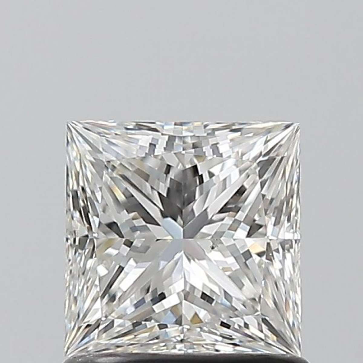 Diamante Certificato GIA Carati 1.01 Colore G Purezza VS2  -  EX  VG Fluorescenza NON Brown No Green No Milky No EyeClean 100%