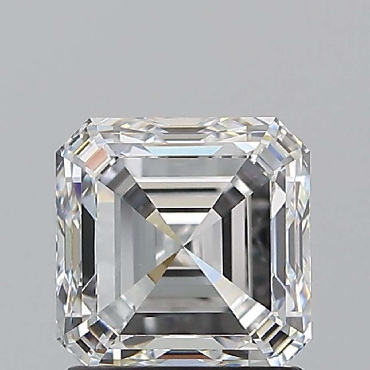Certified Diamond GIA Carats 1.3 Color E Clarity VVS2  -  EX  EX Fluorescence NON Brown No Green No Milky No EyeClean 100%