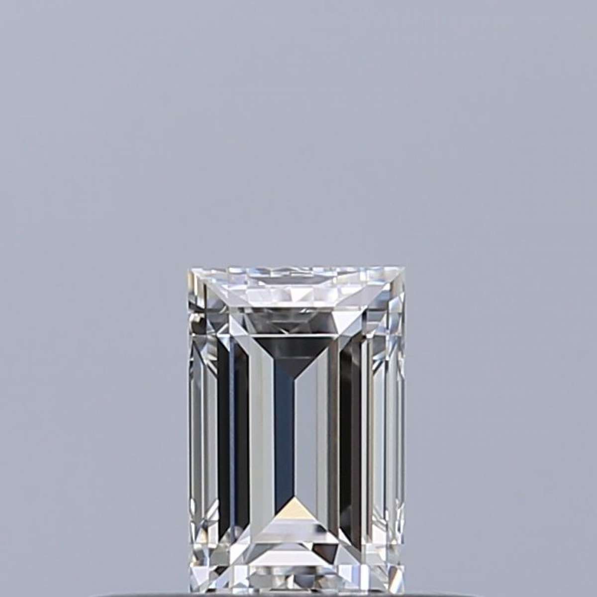 Diamante Certificato GIA Carati 0.24 Colore E Purezza VVS1  -  EX  EX Fluorescenza NON Brown No Green No Milky No EyeClean 100%