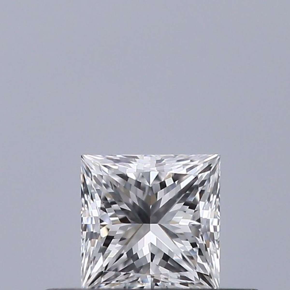 Certified Diamond GIA Carats 0.3 Color D Clarity VVS1 - EX VG Fluorescence NON Brown No Green No Milky No EyeClean 100% Certified Diamond GIA Carats 0.3 Color D Clarity VVS1 - EX VG Fluorescence NON Brown No Green No Milky No EyeClean 100%