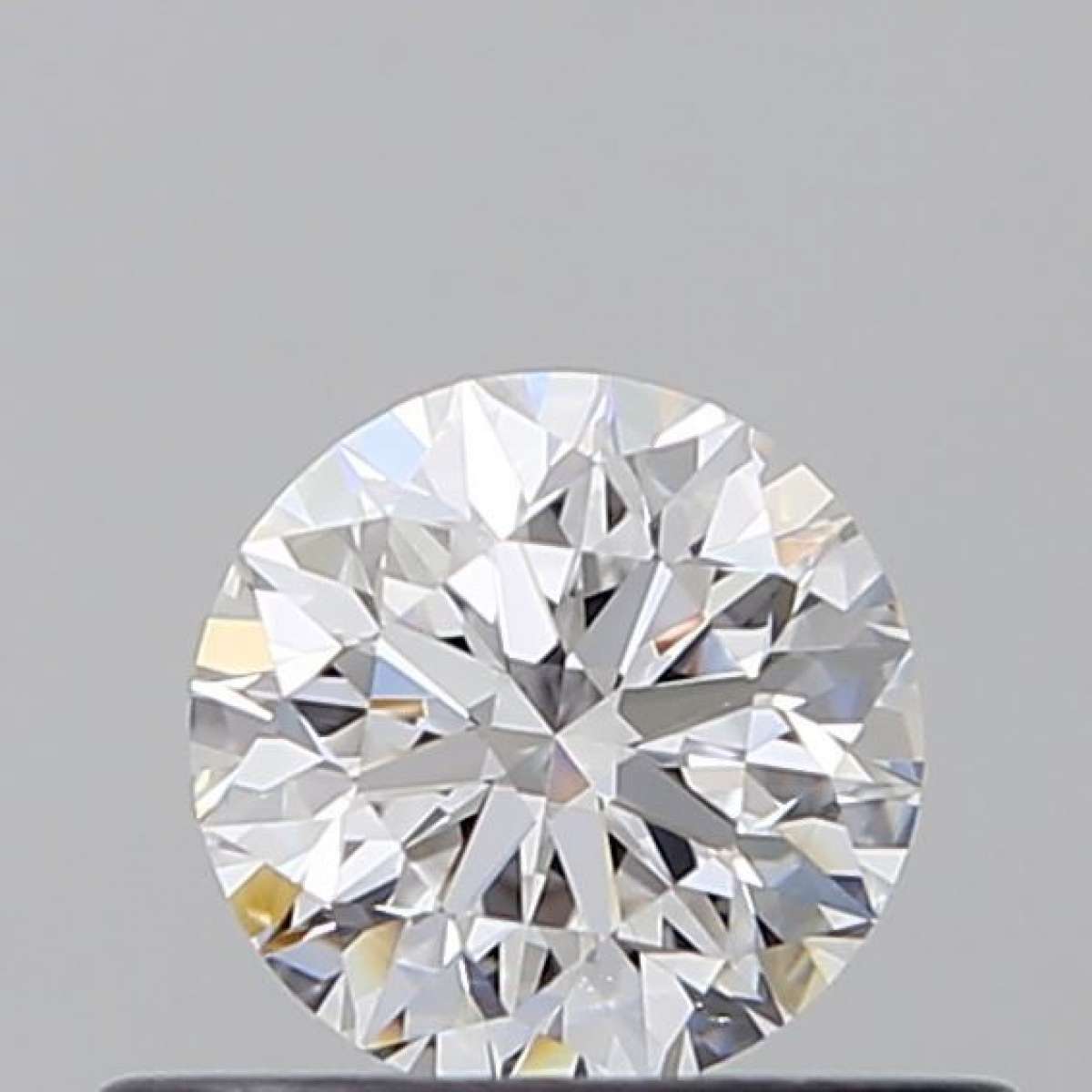 Certified Diamond GIA Carats 0.4 Color D Clarity VVS1 EX EX EX Fluorescence NON Brown No Green No Milky No EyeClean 100% Certified Diamond GIA Carats 0.4 Color D Clarity VVS1 EX EX EX Fluorescence NON Brown No Green No Milky No EyeClean 100%