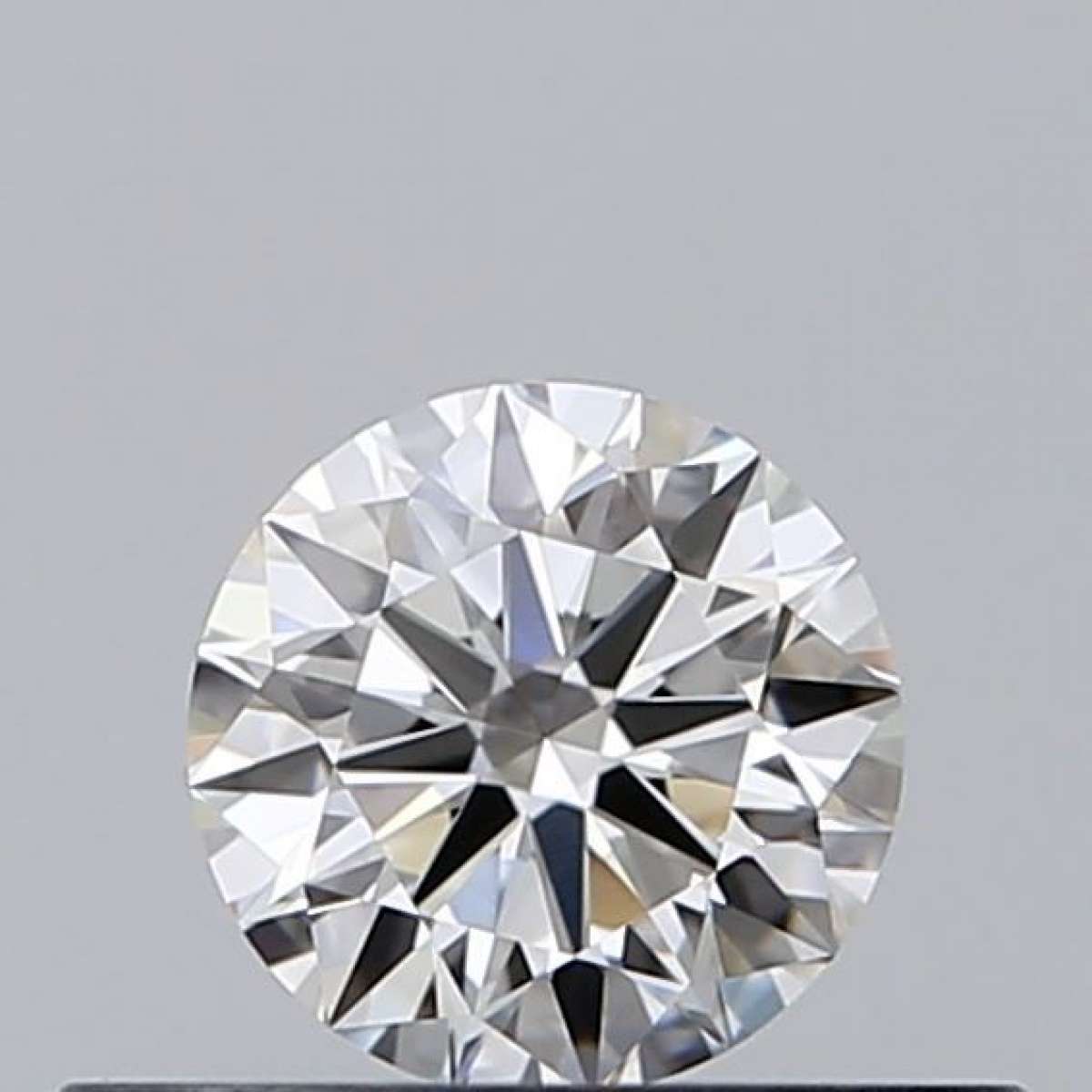 Diamante Certificato GIA Carati 0.3 Colore F Purezza VVS1  VG  EX  EX Fluorescenza NON Brown No Green No Milky No EyeClean 100%