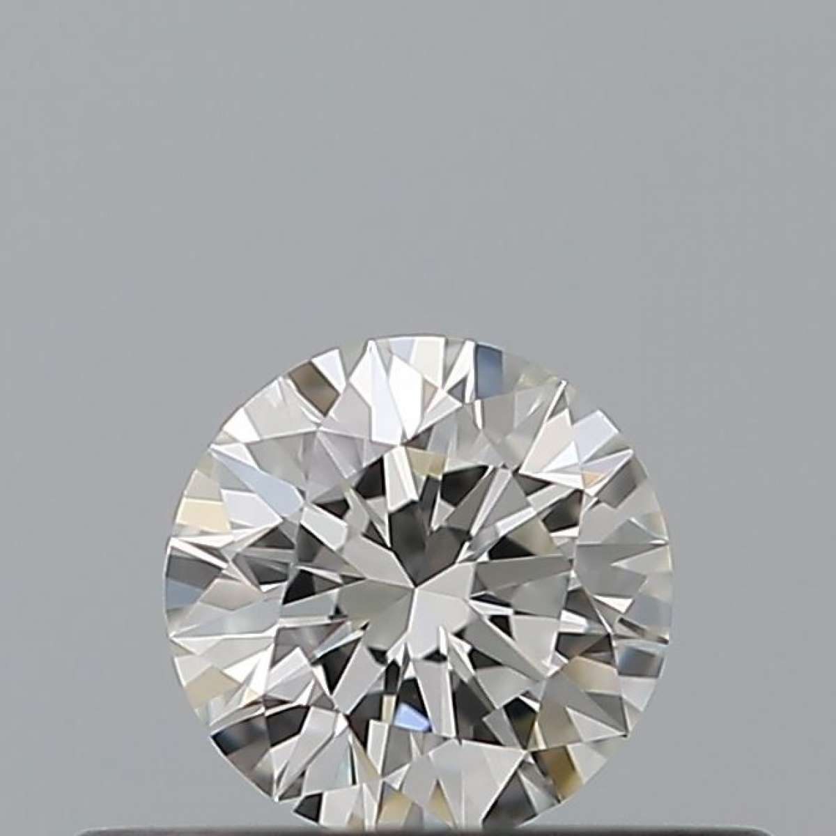 Certified Diamond IGI Carats 0.22 Color F Clarity VVS1  EX  EX  EX Fluorescence NON Brown No Milky No EyeClean 100%