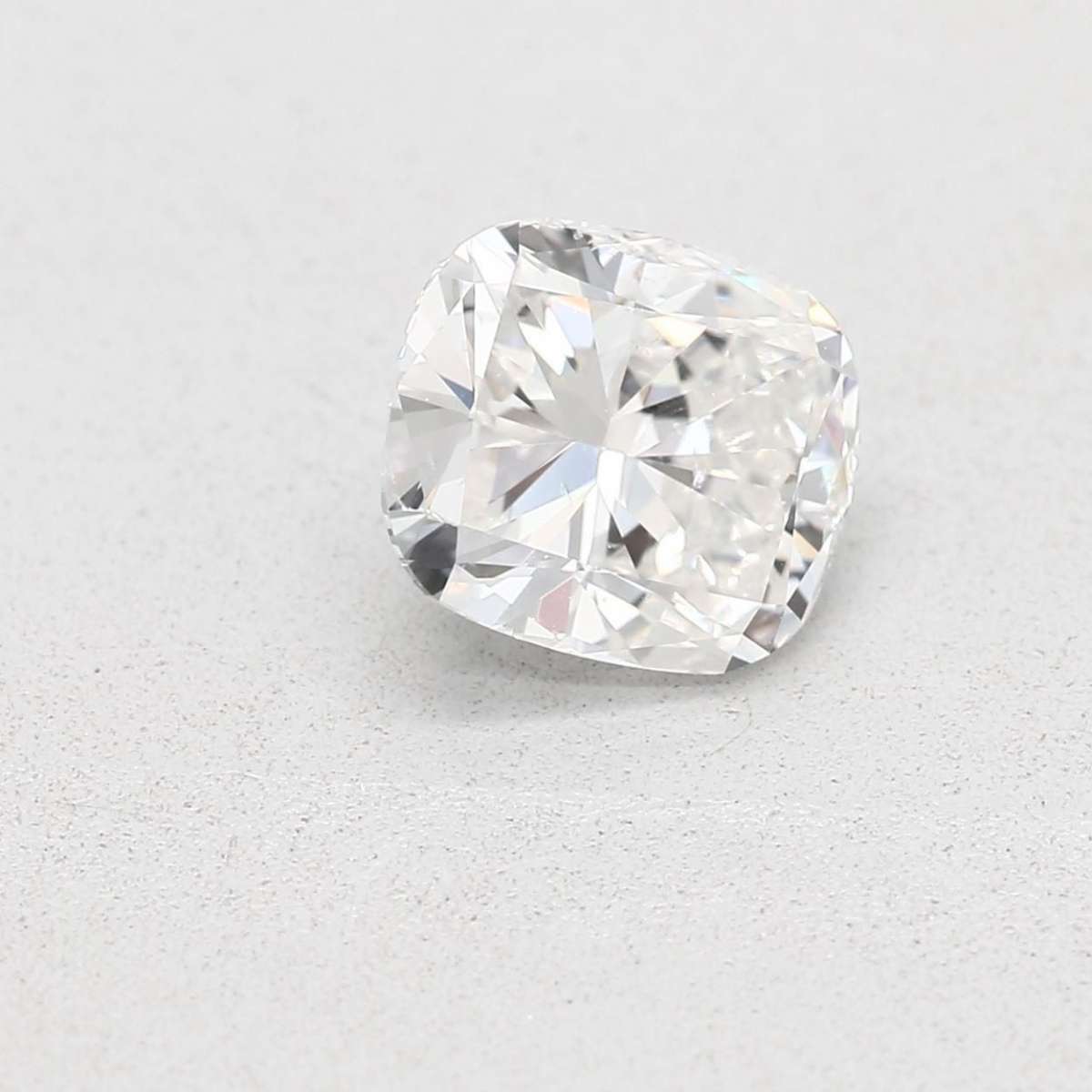 Certified Diamond GIA Carats 1.0 Color H Clarity SI2 - EX VG Fluorescence NON Brown No Green No Milky No EyeClean 100% Certified Diamond GIA Carats 1.0 Color H Clarity SI2 - EX VG Fluorescence NON Brown No Green No Milky No EyeClean 100%