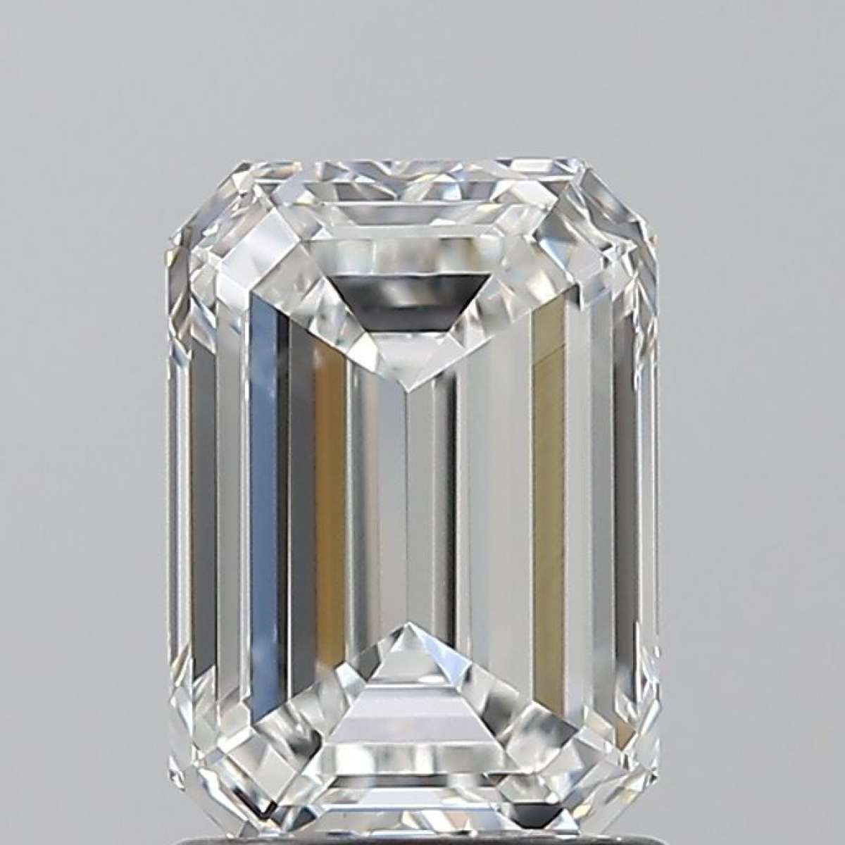 Certified Diamond GIA Carats 1.5 Color E Clarity VVS1 - EX EX Fluorescence NON Brown No Green No Milky No EyeClean 100% Certified Diamond GIA Carats 1.5 Color E Clarity VVS1 - EX EX Fluorescence NON Brown No Green No Milky No EyeClean 100%