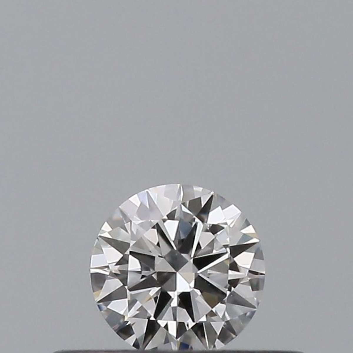 Certified Diamond IGI Carats 0.18 Color E Clarity VVS2  EX  EX  EX Fluorescence NON Brown No Green No Milky No EyeClean 100%