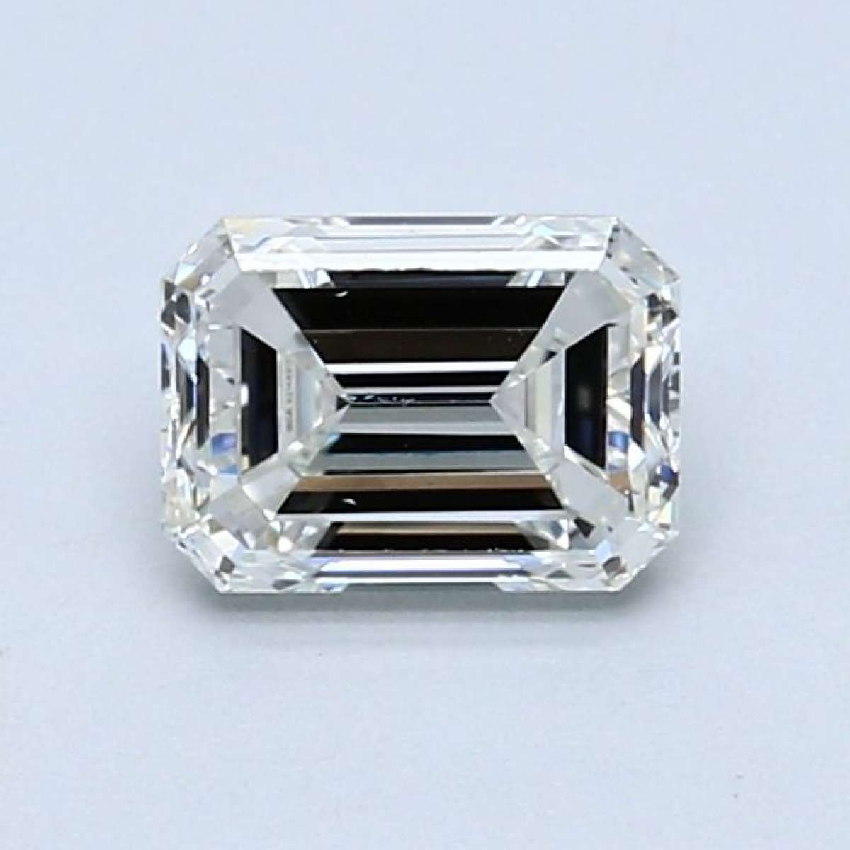 Certified Diamond GIA Carats 0.9 Color H Clarity VS1 - VG VG Fluorescence FNT Brown No Green No Milky No EyeClean 100% Certified Diamond GIA Carats 0.9 Color H Clarity VS1 - VG VG Fluorescence FNT Brown No Green No Milky No EyeClean 100%