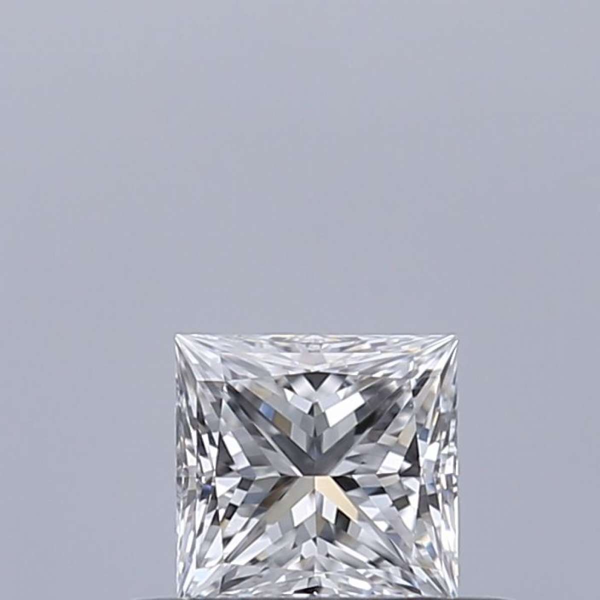 Diamante Certificato GIA Carati 0.3 Colore D Purezza VVS1  -  EX  VG Fluorescenza NON Brown No Green No Milky No EyeClean 100%