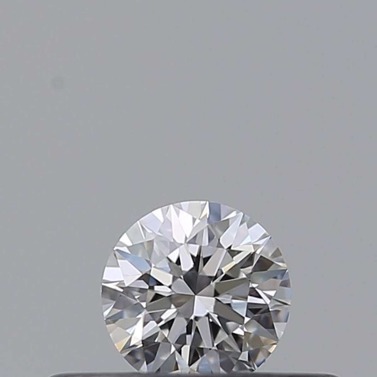 Diamante Certificato GIA Carati 0.18 Colore D Purezza IF  EX  EX  EX Fluorescenza FNT Brown No Green No Milky No EyeClean 100%