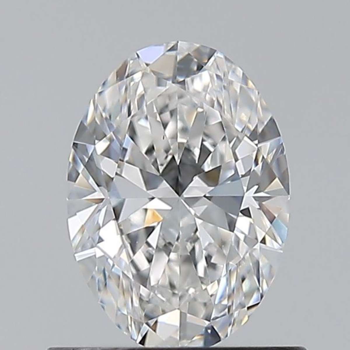 Certified Diamond GIA Carats 0.7 Color E Clarity VS1 - EX EX Fluorescence NON Brown No Green No Milky No EyeClean 100% Certified Diamond GIA Carats 0.7 Color E Clarity VS1 - EX EX Fluorescence NON Brown No Green No Milky No EyeClean 100%