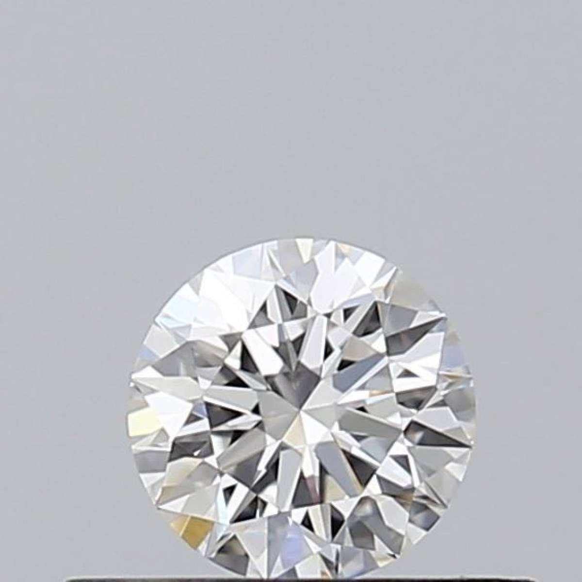 Diamante Certificato GIA Carati 0.3 Colore E Purezza VS1 EX EX VG Fluorescenza NON Brown No Green No Milky No EyeClean 100% Diamante Certificato GIA Carati 0.3 Colore E Purezza VS1 EX EX VG Fluorescenza NON Brown No Green No Milky No EyeClean 100%