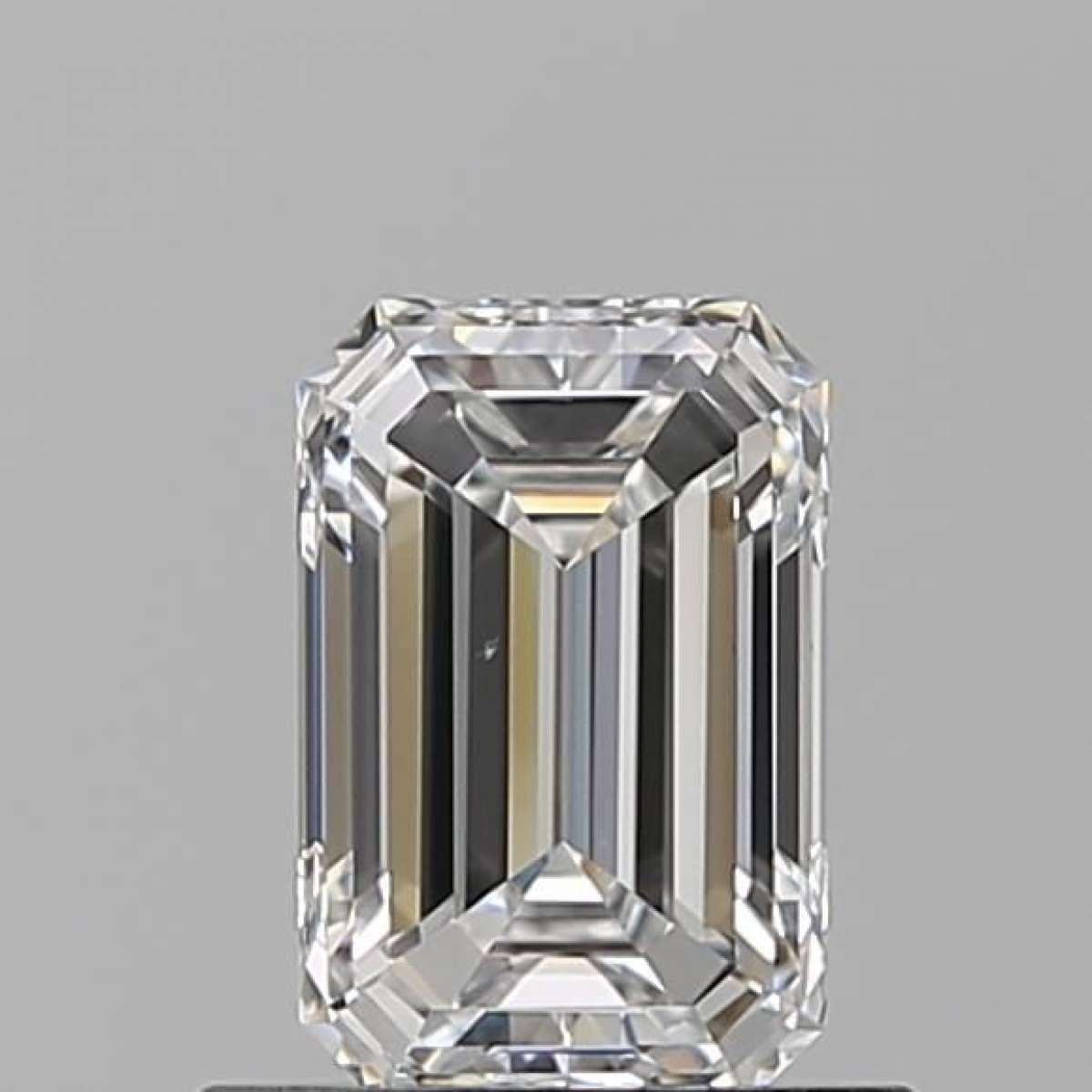 Certified Diamond GIA Carats 0.7 Color E Clarity SI1 - EX VG Fluorescence NON Brown No Green No Milky No EyeClean 100% Certified Diamond GIA Carats 0.7 Color E Clarity SI1 - EX VG Fluorescence NON Brown No Green No Milky No EyeClean 100%