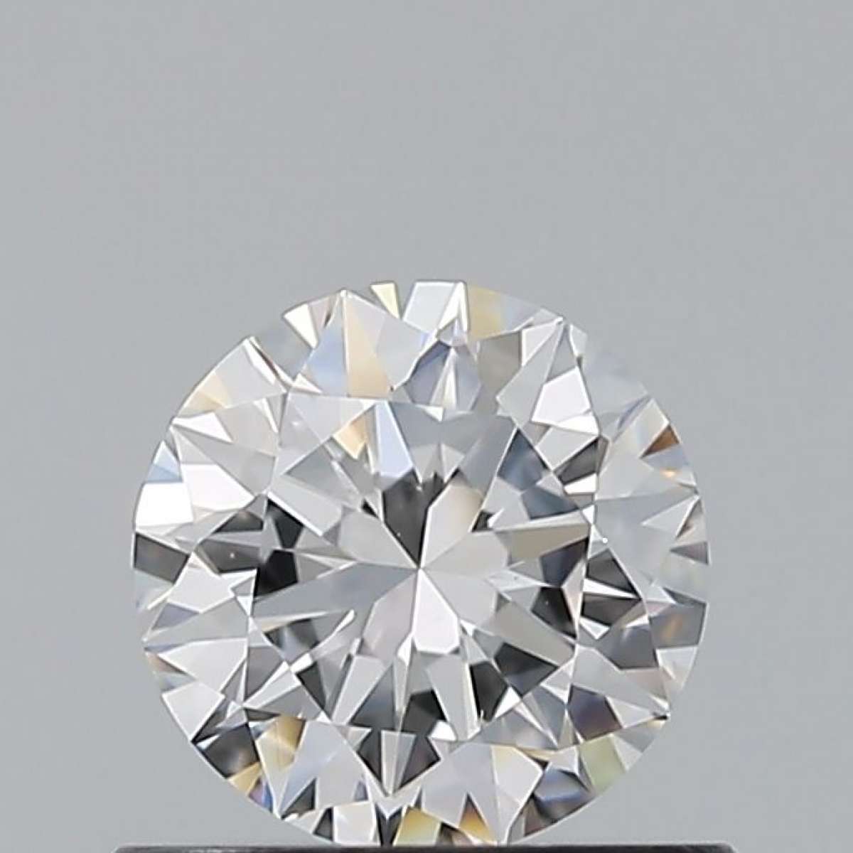 Certified Diamond GIA Carats 0.6 Color E Clarity VS2 EX EX EX Fluorescence NON Brown No Green No Milky No EyeClean 100% Certified Diamond GIA Carats 0.6 Color E Clarity VS2 EX EX EX Fluorescence NON Brown No Green No Milky No EyeClean 100%