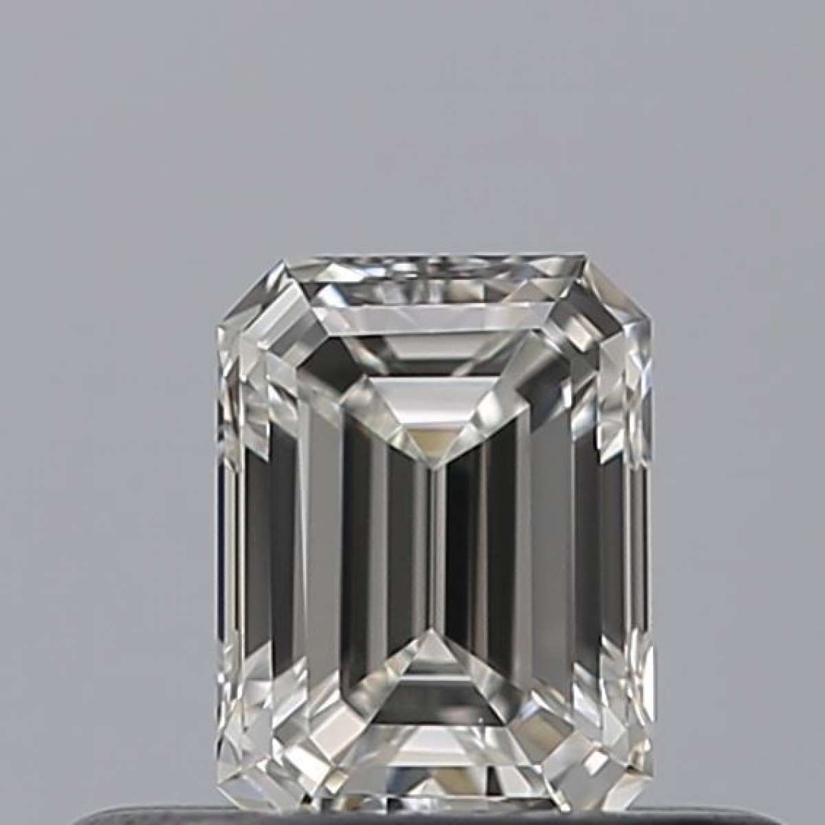 Diamante Certificato GIA Carati 0.32 Colore G Purezza VVS1 - EX VG Fluorescenza NON Brown No Milky No EyeClean 100% Diamante Certificato GIA Carati 0.32 Colore G Purezza VVS1 - EX VG Fluorescenza NON Brown No Milky No EyeClean 100%