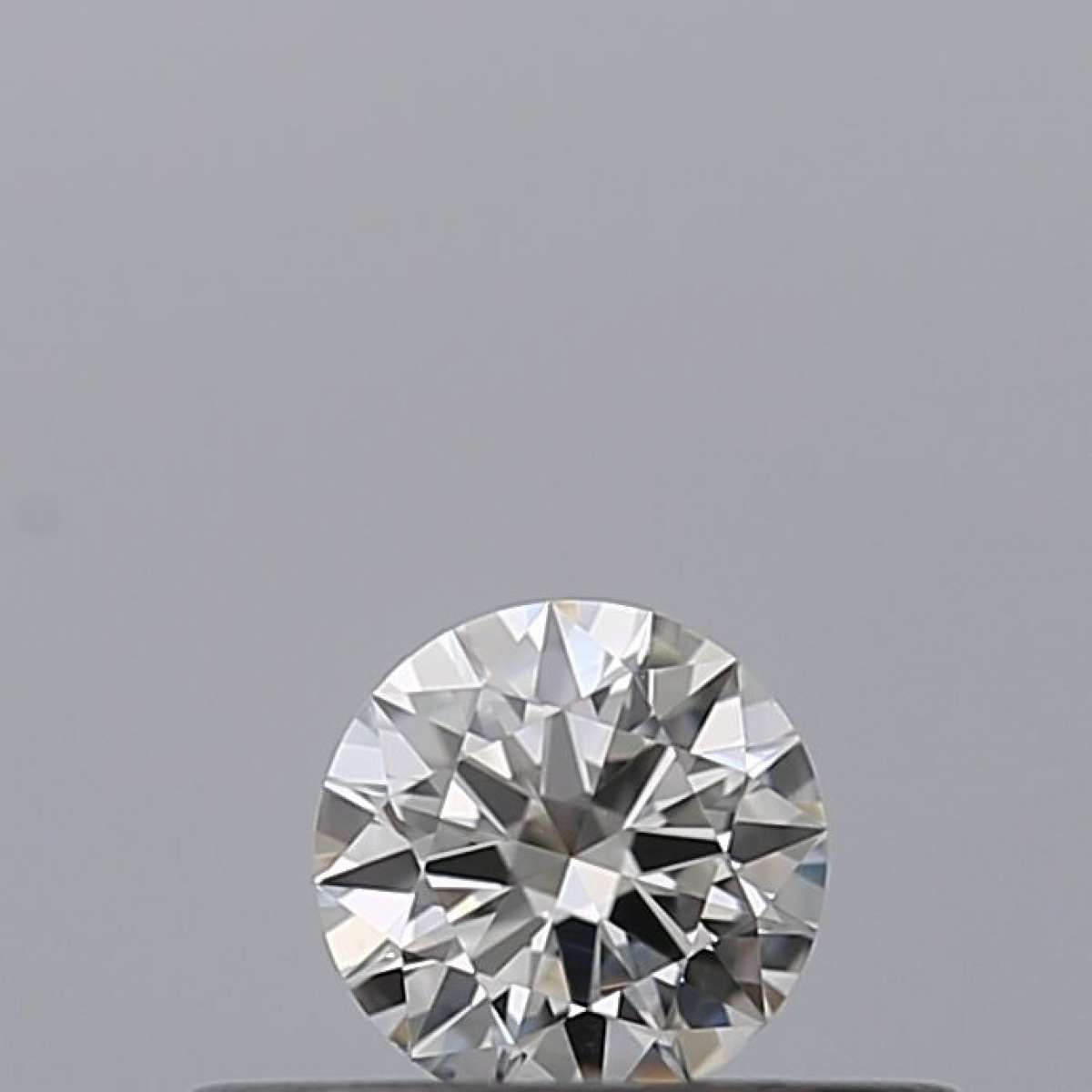 Diamante Certificato GIA Carati 0.18 Colore F Purezza SI1  EX  EX  EX Fluorescenza NON Brown No Milky No EyeClean 100%