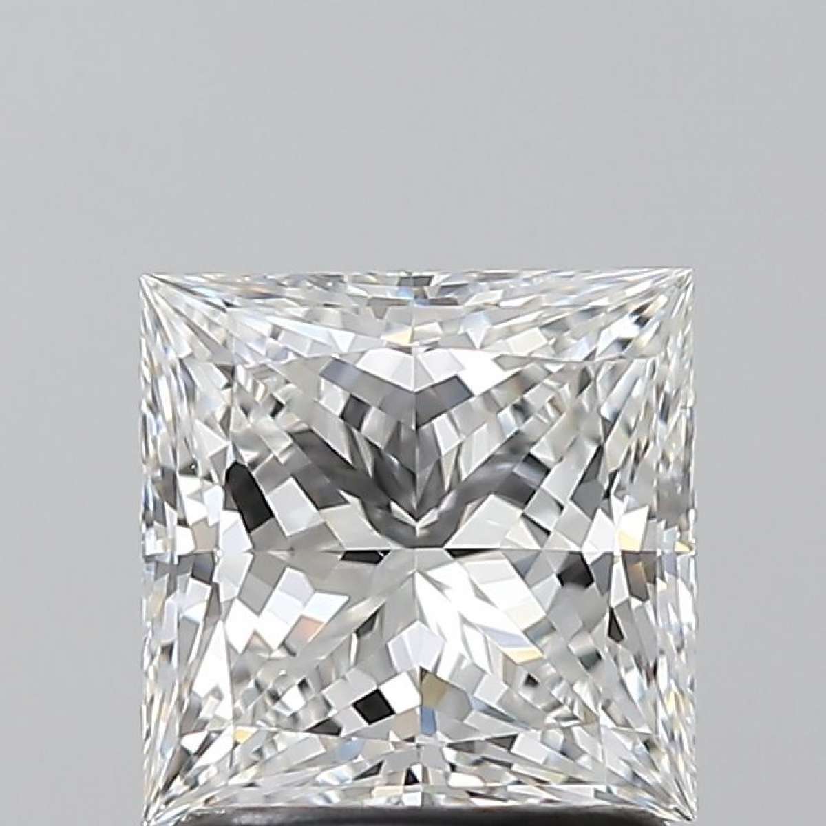 Certified Diamond GIA Carats 1.5 Color F Clarity VS1  -  EX  EX Fluorescence NON Brown No Green No Milky No EyeClean 100%