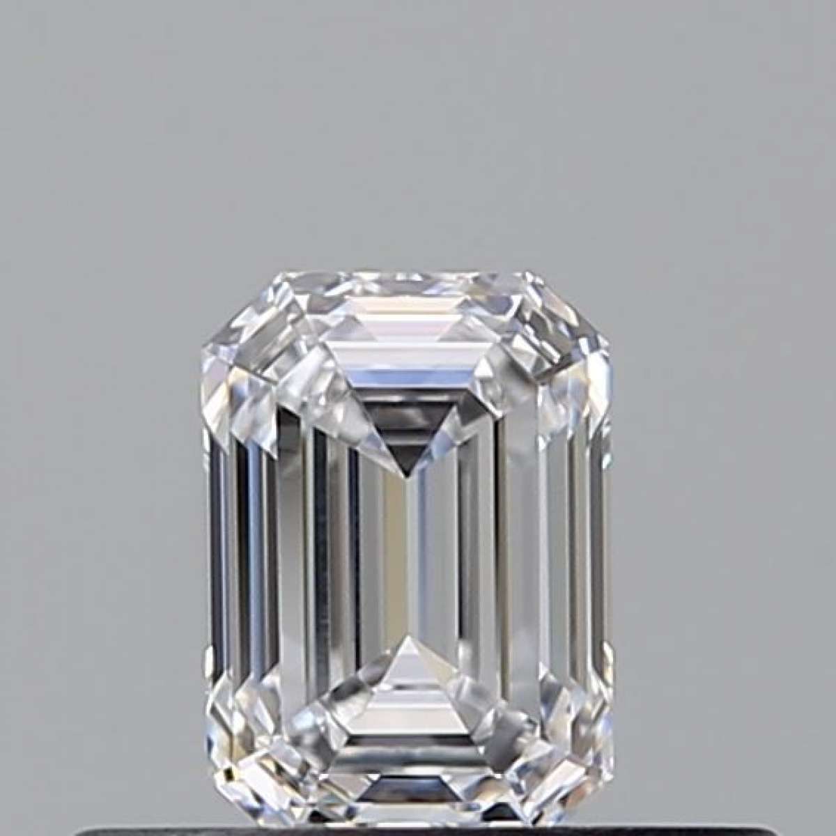 Certified Diamond GIA Carats 0.33 Color D Clarity VVS1 - EX VG Fluorescence NON Brown No Green No Milky No EyeClean 100% Certified Diamond GIA Carats 0.33 Color D Clarity VVS1 - EX VG Fluorescence NON Brown No Green No Milky No EyeClean 100%