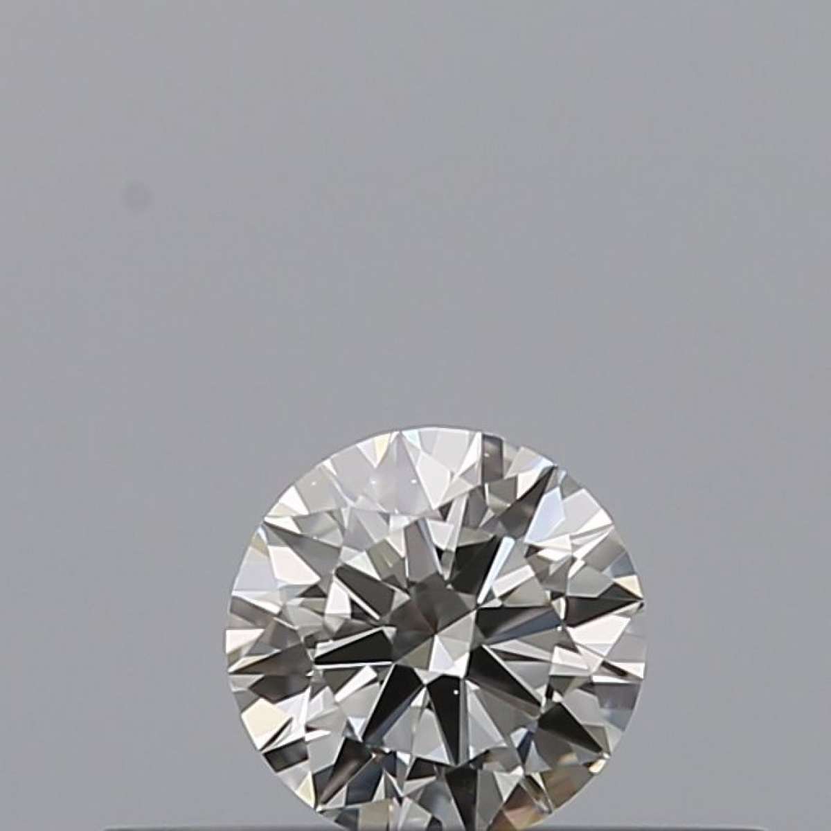Certified Diamond IGI Carats 0.18 Color F Clarity VVS2  EX  EX  EX Fluorescence NON Brown No Milky No EyeClean 100%
