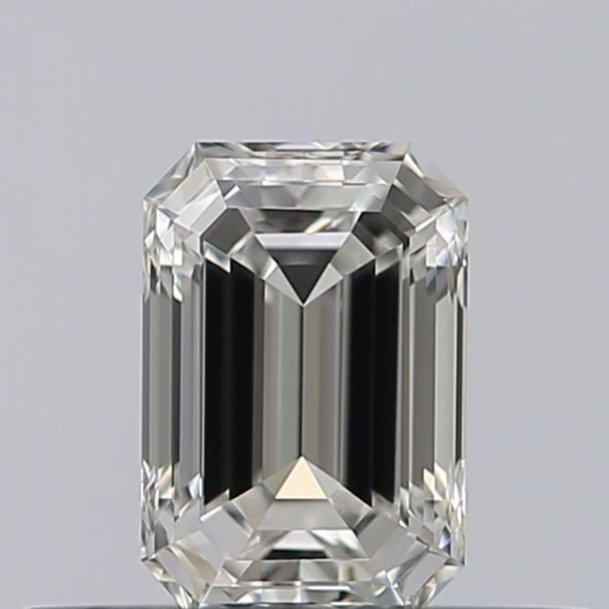 Certified Diamond GIA Carats 0.35 Color E Clarity VS1 - EX VG Fluorescence NON Brown No Green No Milky No EyeClean 100% Certified Diamond GIA Carats 0.35 Color E Clarity VS1 - EX VG Fluorescence NON Brown No Green No Milky No EyeClean 100%