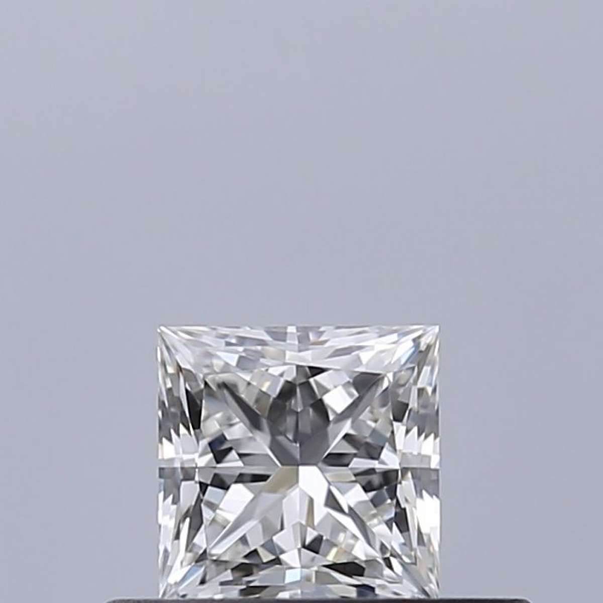 Certified Diamond GIA Carats 0.33 Color G Clarity VVS1  -  EX  VG Fluorescence NON Brown No Milky No EyeClean 100%