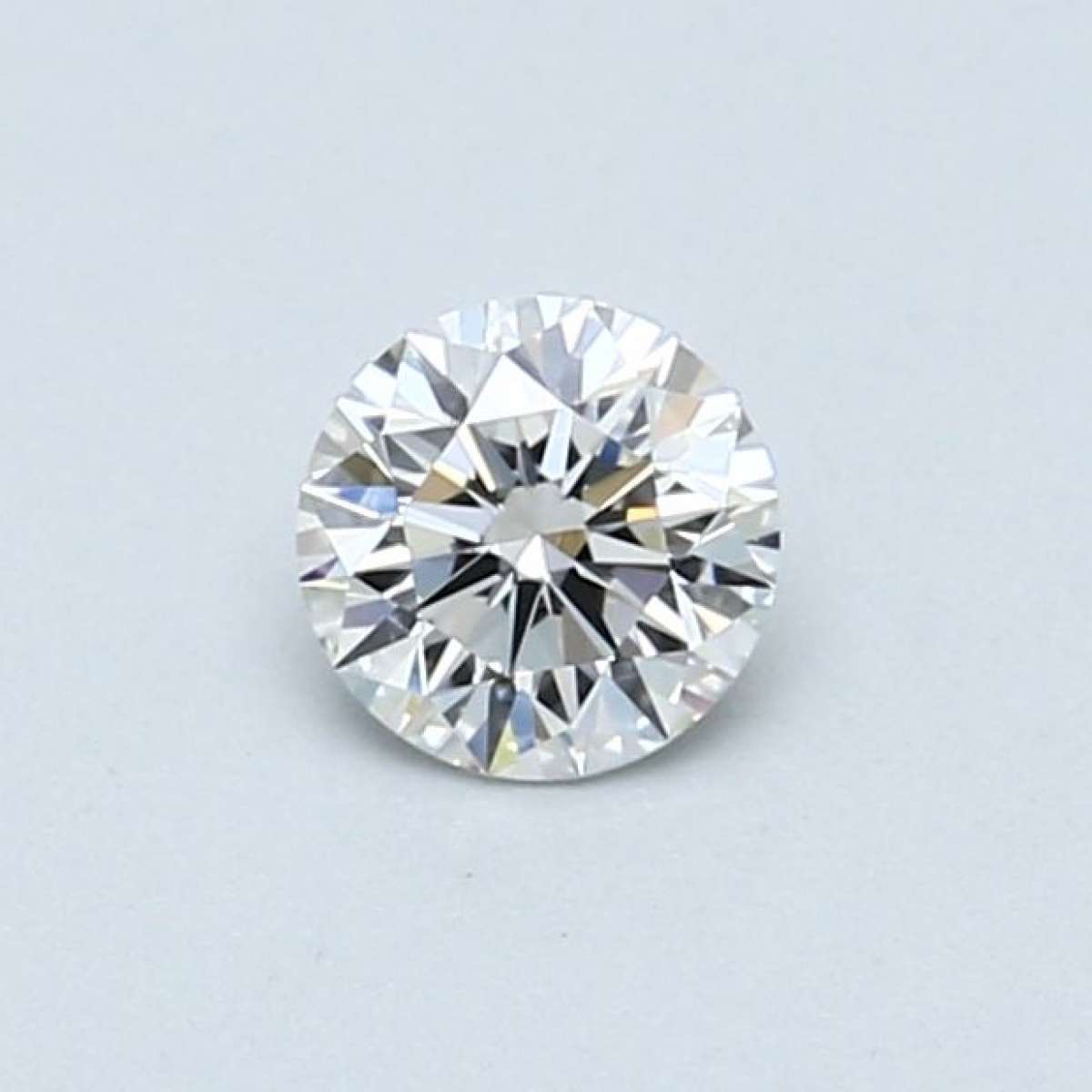 Diamante Certificato GIA Carati 0.39 Colore G Purezza VS1 VG VG VG Fluorescenza FNT Brown No Green No Milky No EyeClean 100% Diamante Certificato GIA Carati 0.39 Colore G Purezza VS1 VG VG VG Fluorescenza FNT Brown No Green No Milky No EyeClean 100%