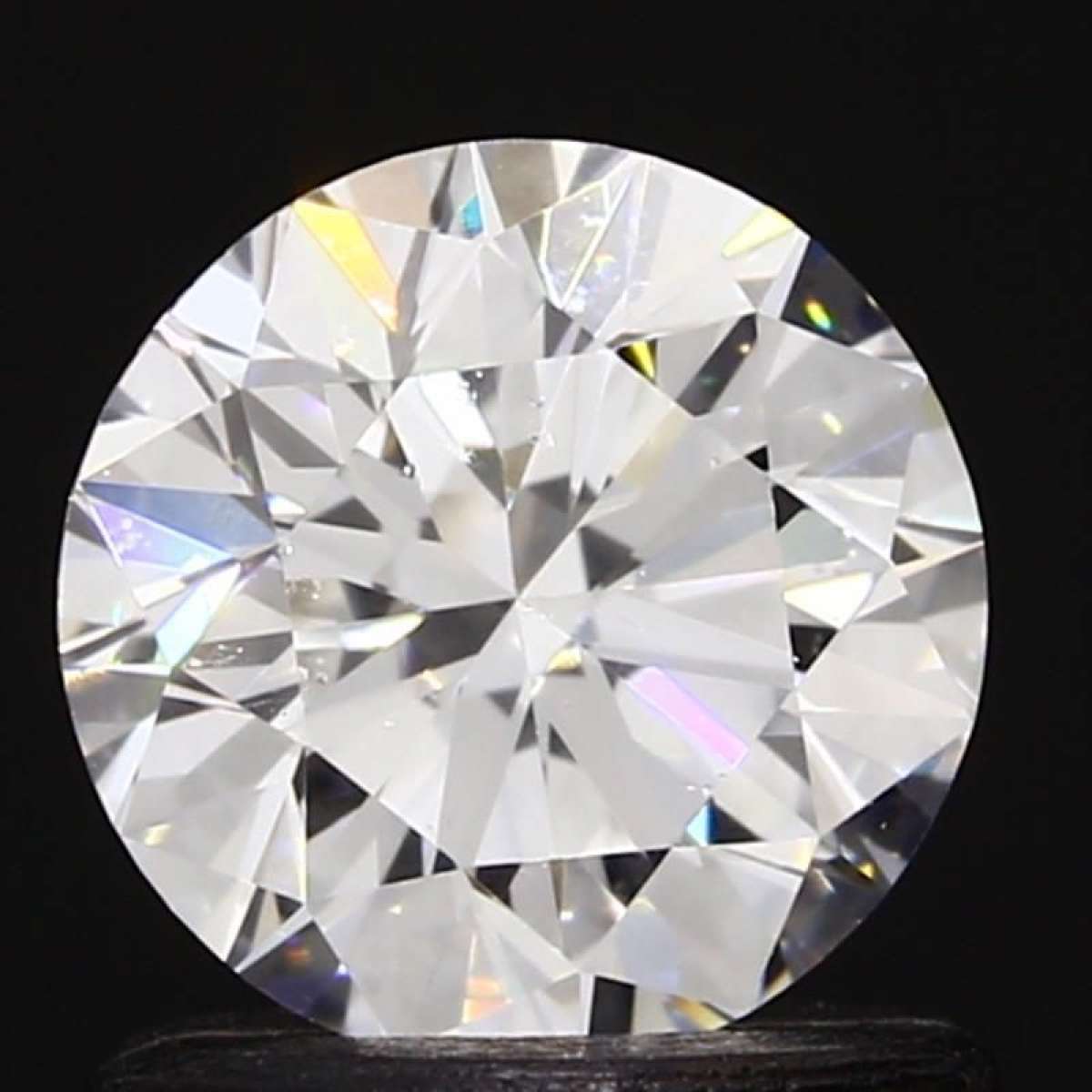 Certified Diamond GIA Carats 0.9 Color E Clarity IF  VG  EX  EX Fluorescence FNT Brown No Green No Milky No EyeClean 100% Certified Diamond GIA Carats 0.9 Color E Clarity IF  VG  EX  EX Fluorescence FNT Brown No Green No Milky No EyeClean 100%